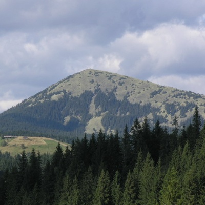 Mount Khomiak