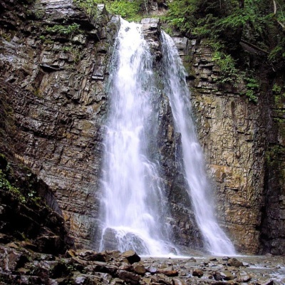 Manyavsky waterfall