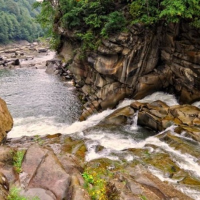 Probiy waterfall, Yaremche