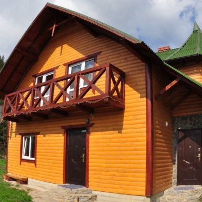 Cottages 'Pid Lisom' Mykulychyn (by the river)