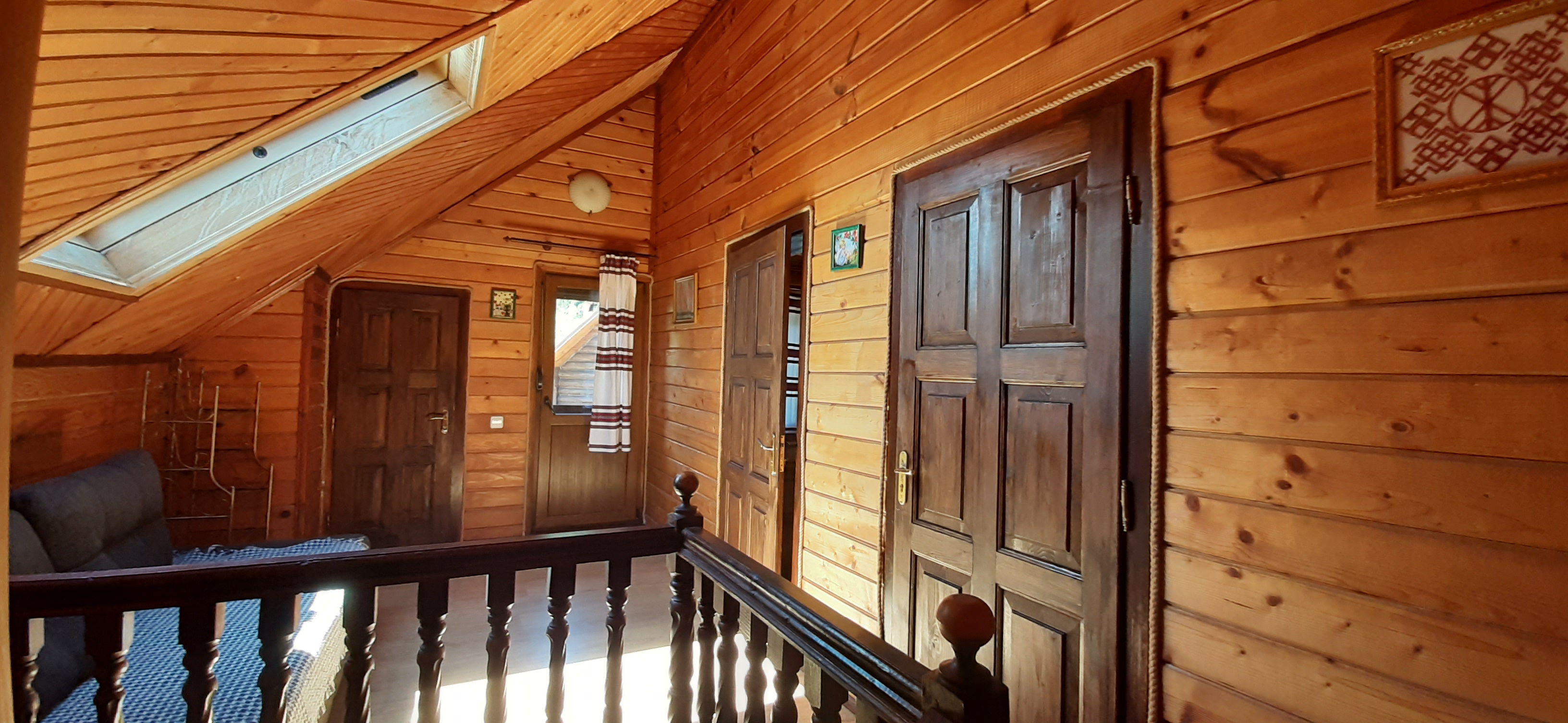 Wood-House Татарів