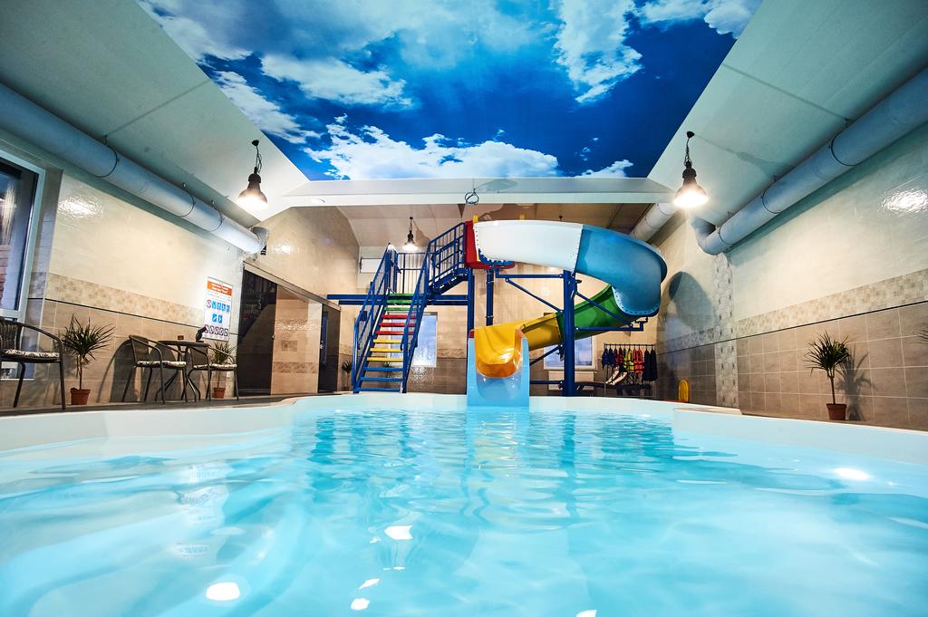 Апарт-готель 5 камінів Ясіня