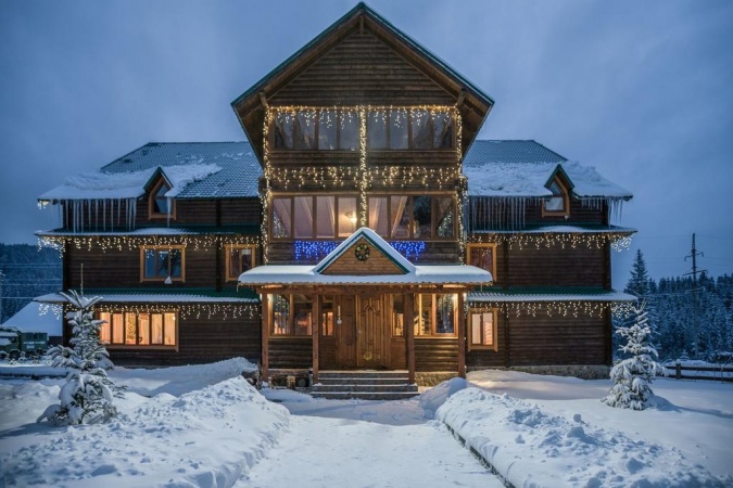 готель Юрая на 10 км з чаном, басейном, сауною, рестораном