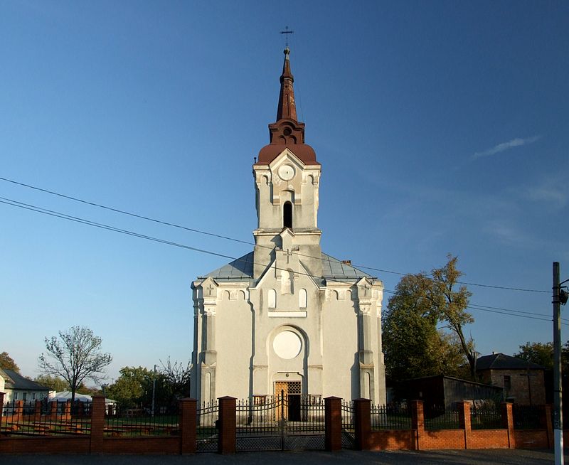 Костел Народження Пресвятої Діви Марії 1839 року в Долині