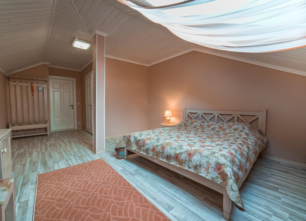 Номер готелю Велюр в Мукачево