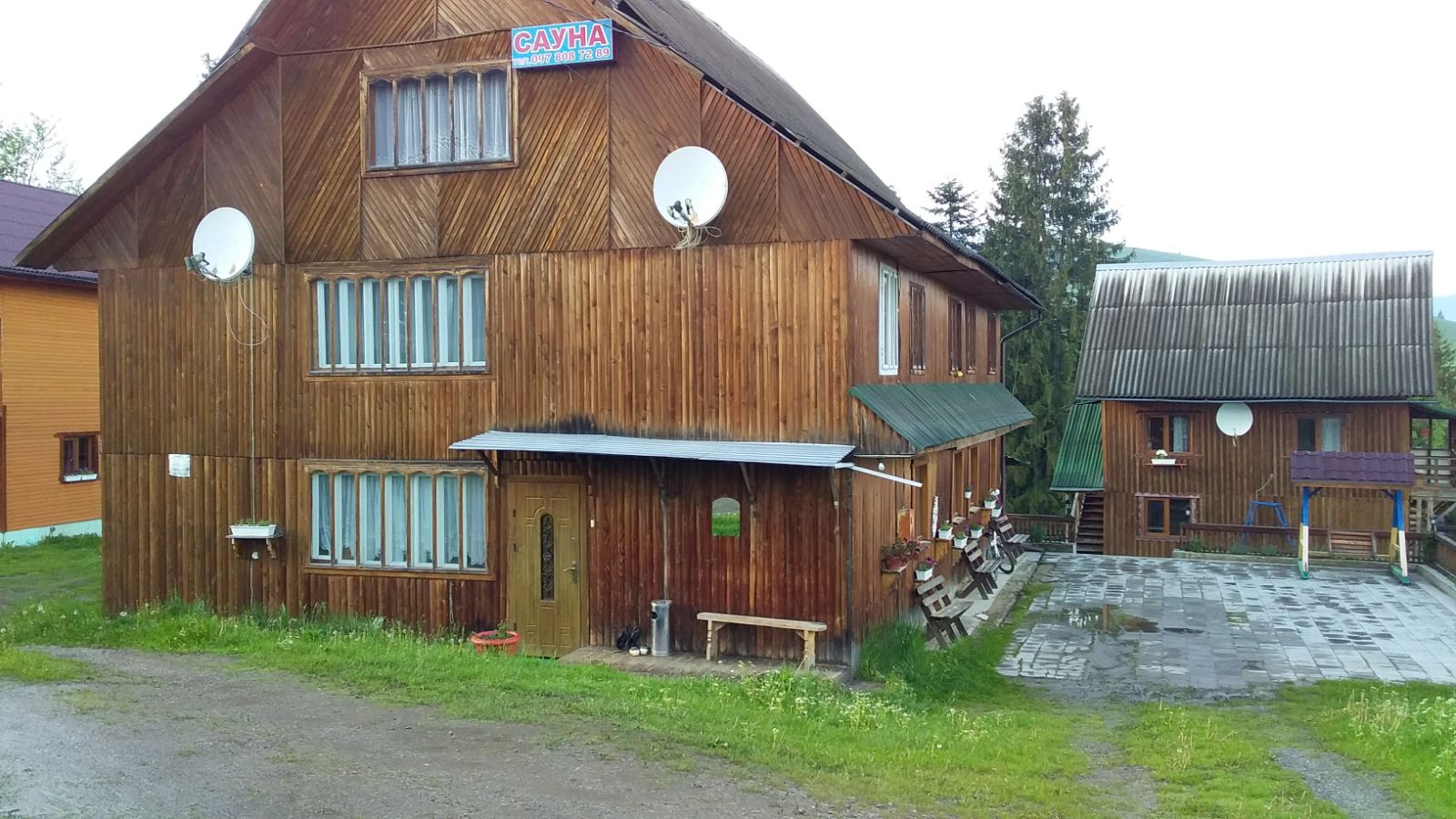 Приватна садиба Онуфраків Яблуниця