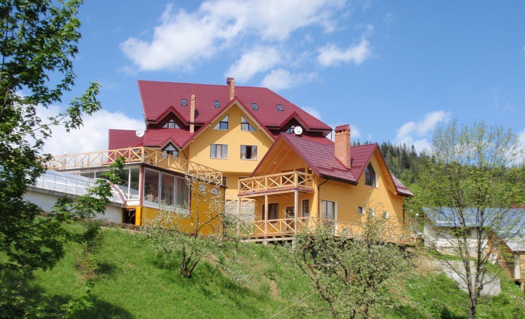 Садиба Швагри Орявчик з басейном