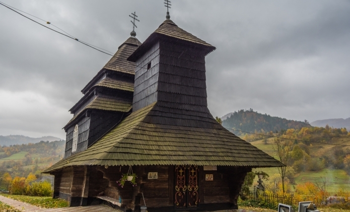 Старовинна бойківська церква Святого Архістратига Михаїла 1745 року