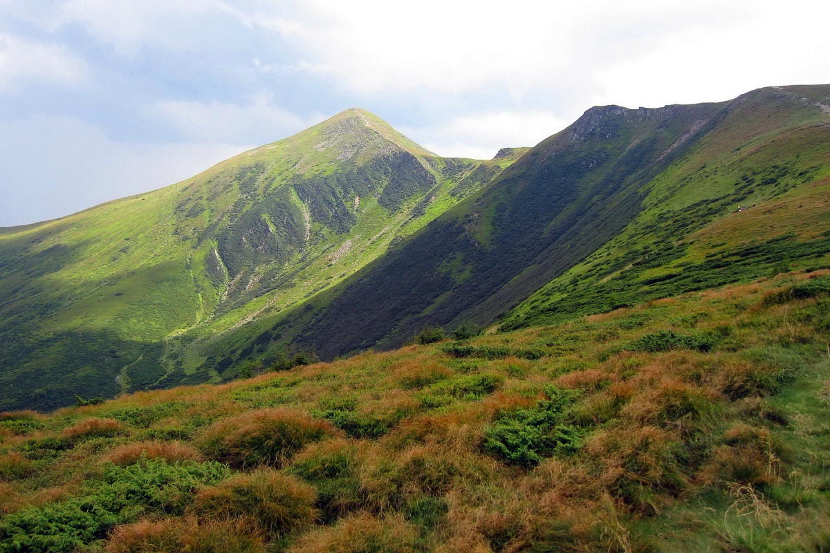 Чорногірський хребет і гора Бребенескул