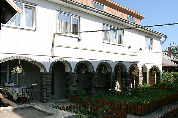 Садиба 'Над опором' Сколе