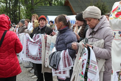 Коломийський ринок вишиванок