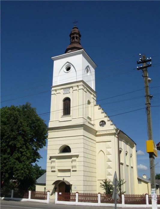 Костел Пресвятої Трійці, Бурштин