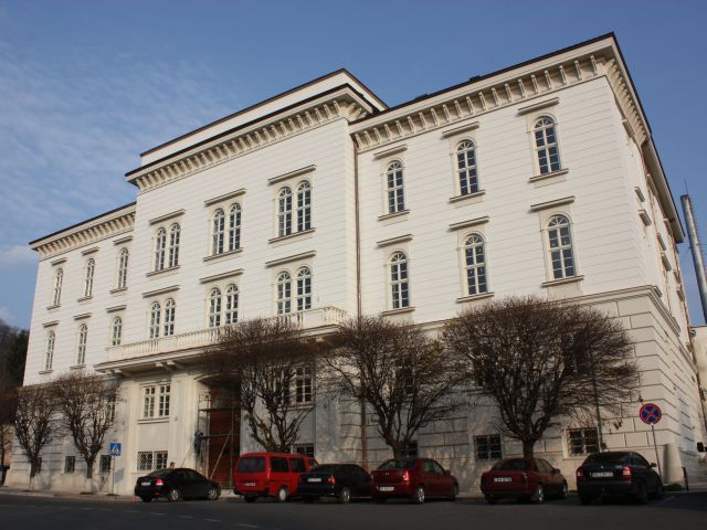 Палац латинських архієпископів