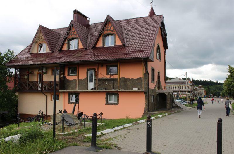 Пам'ятний знак судноплавства на Дністрі, Галич