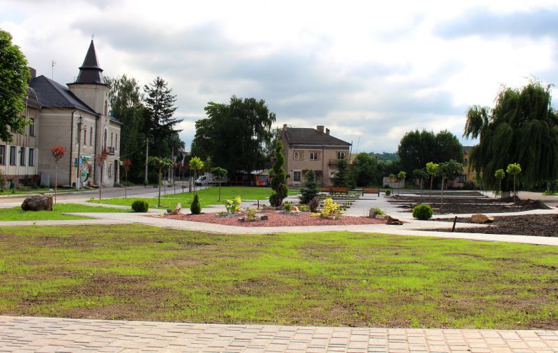 Ратуша, Більшівці