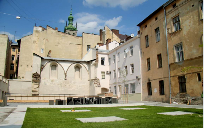 Руїни синагоги Золота Роза ('Простір Синагог'), Львів