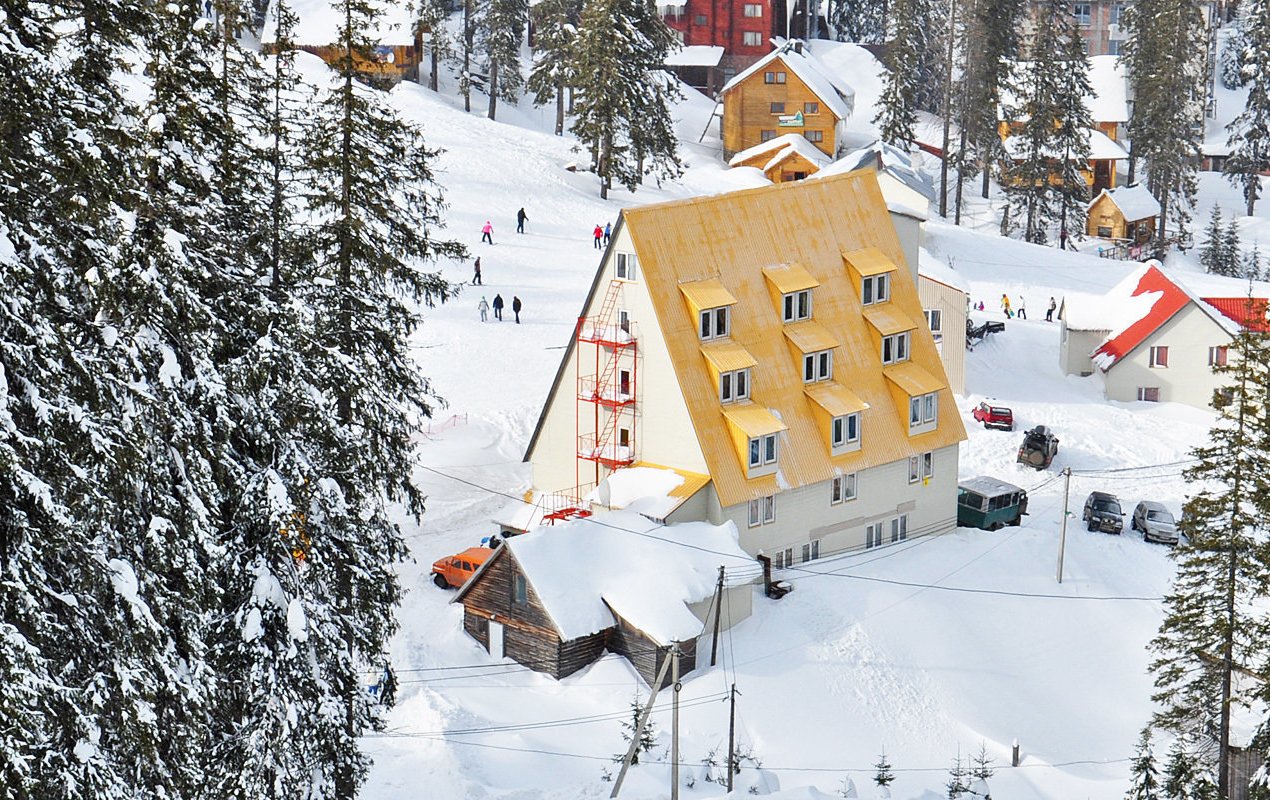 База відпочинку 'Драгобрат' в Ясіня (полонина Драгобрат)