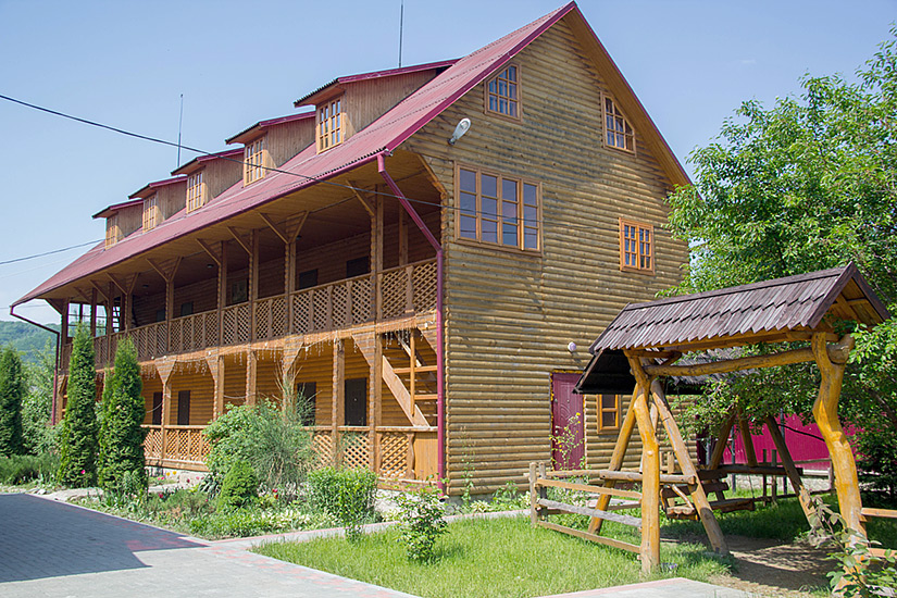 База відпочинку 'Над Черемошем' Вижниця