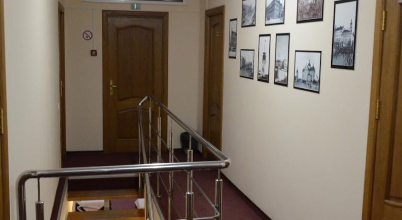 Готель 'Burger Plus'