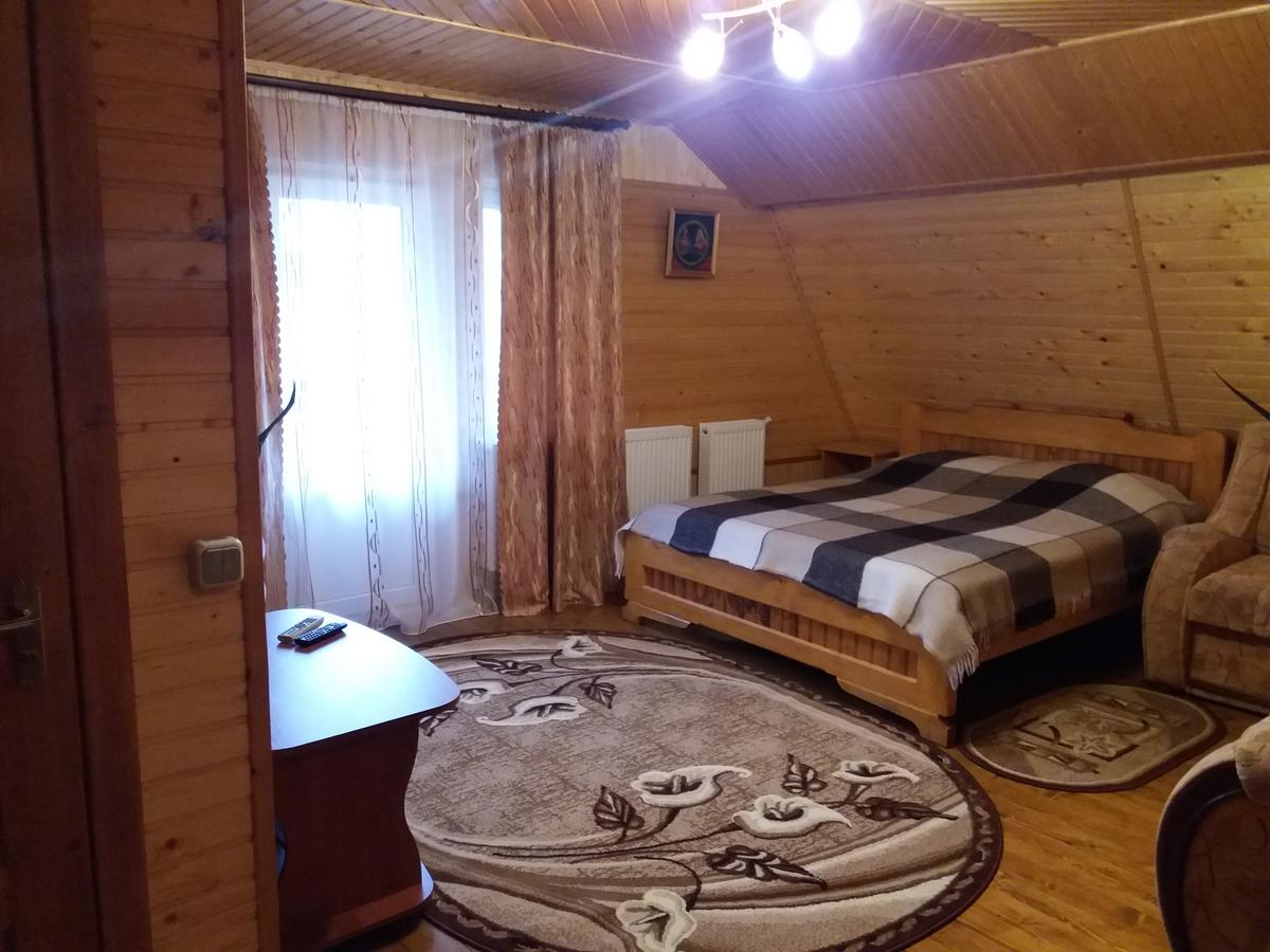 Гостьовий будинок 'Bee House'