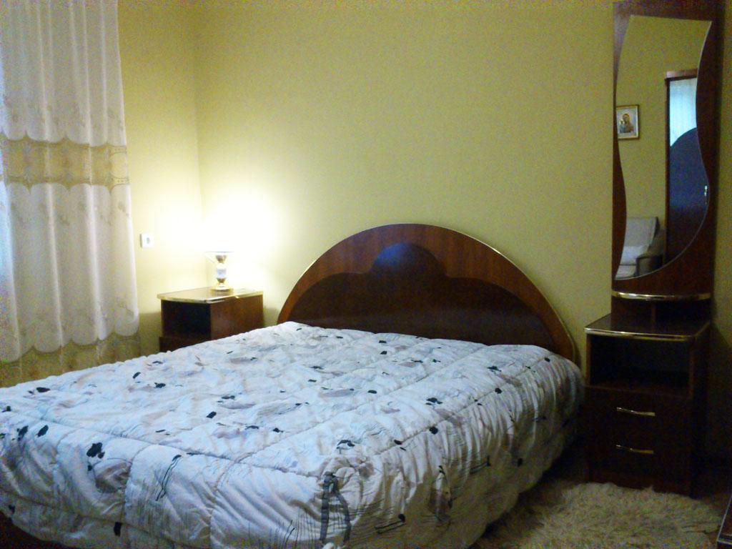 Гостьовий Дім 'Під Скелею' Лазещина