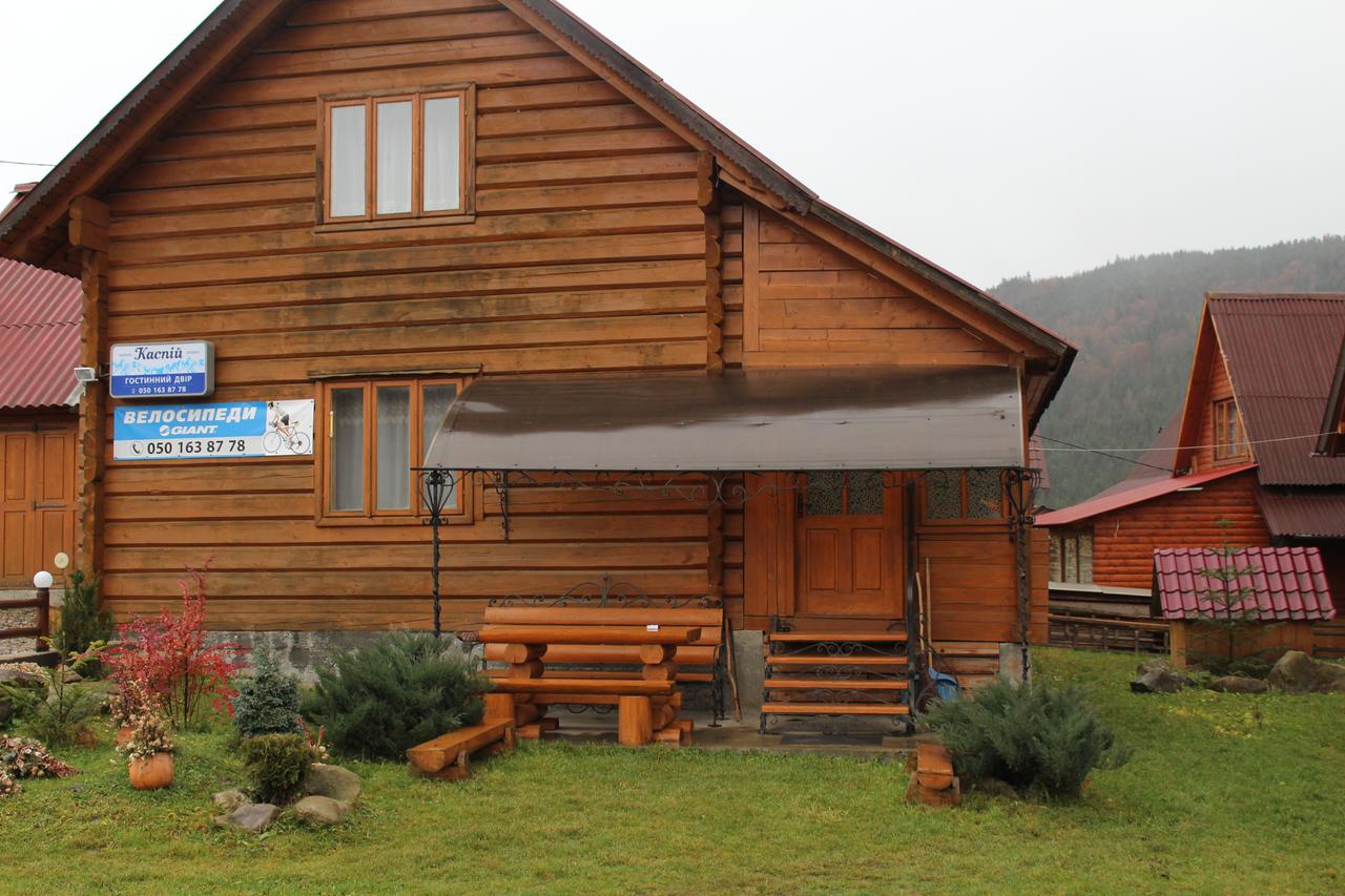 Гостинний двір 'Каспій' в Буковелі