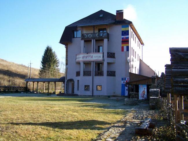 Готель 'Аратта' Пилипець