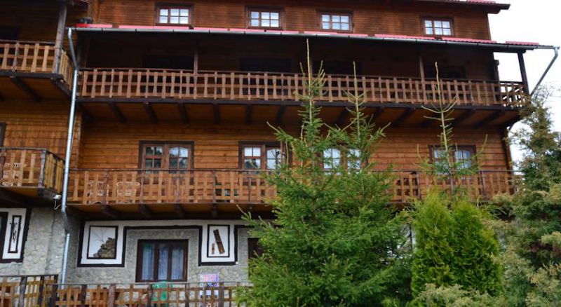 Готель 'Бургер Тростян' у Славському