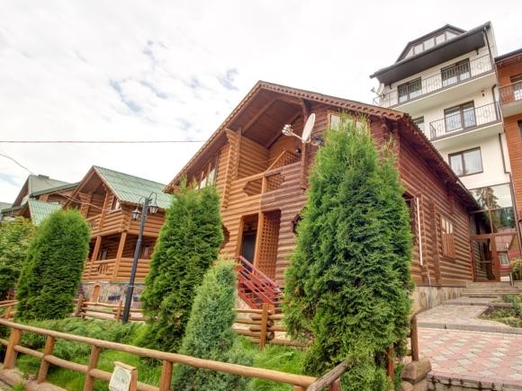 Готель 'Долина гір' Поляниця (Буковель)