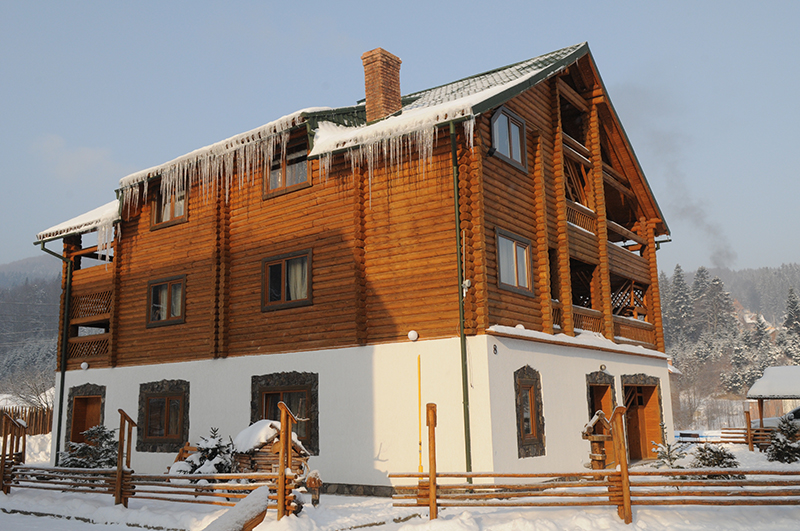 Готель 'Гірський світанок' Мигово (басейн+сауна+чан)