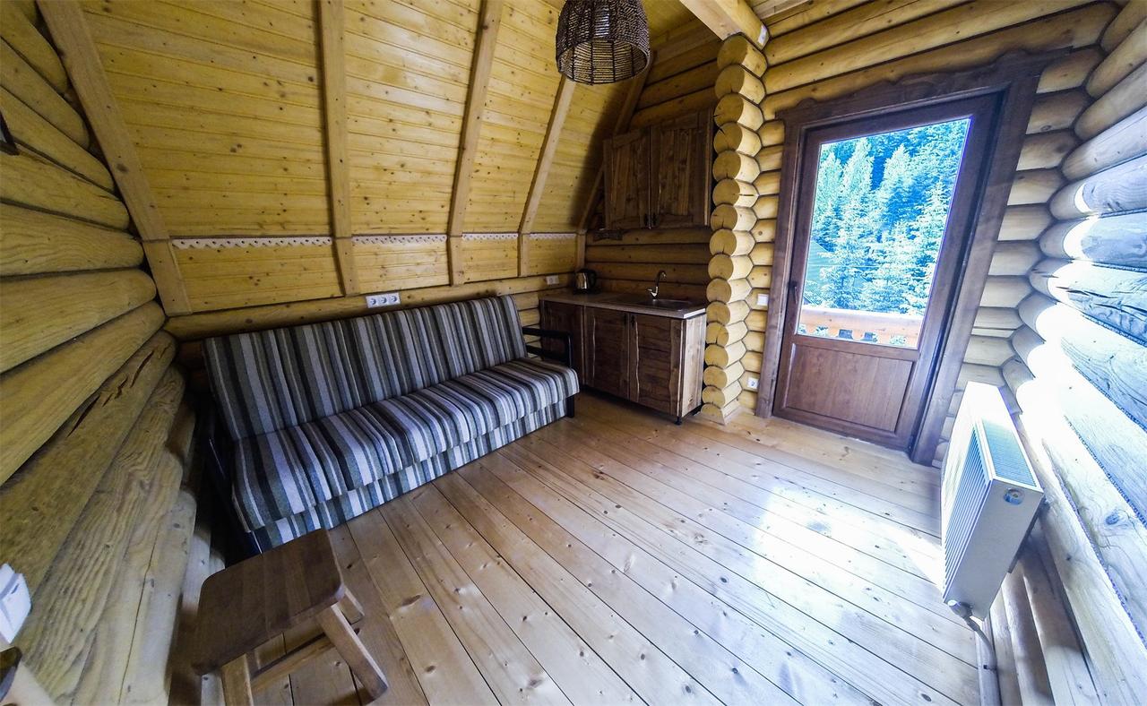 Готель 'Карпати Мигово' (басейн, сауна, чан, купель)