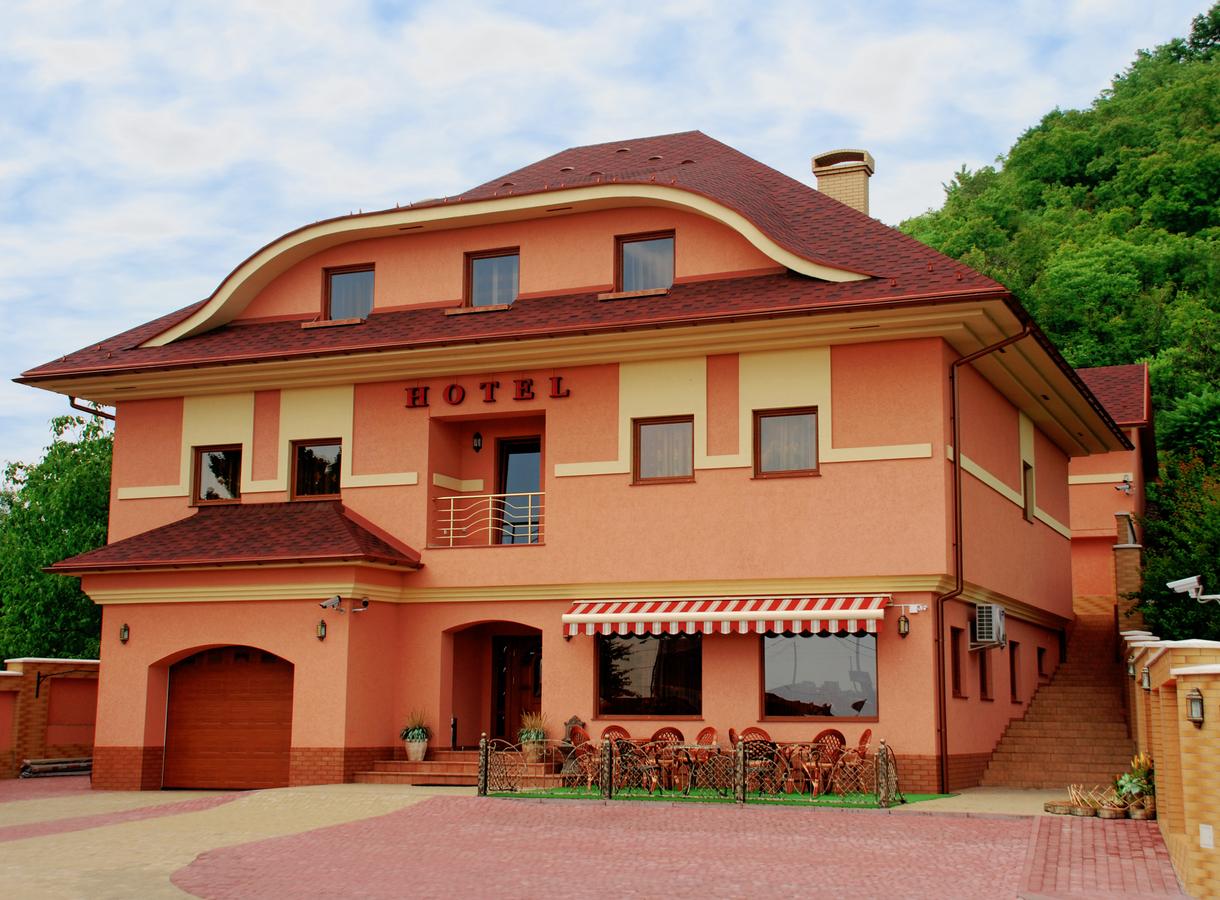 Готель 'Магнат' Мукачево