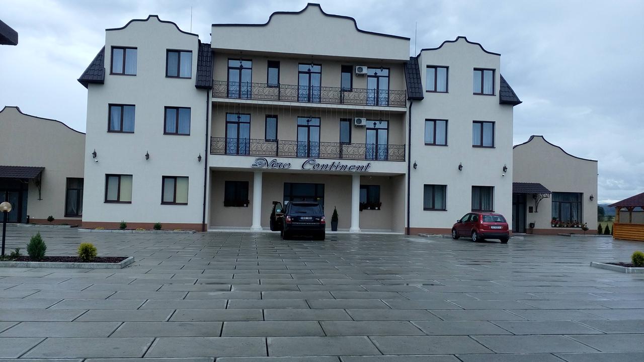 Готель 'Новий континент' Буштино