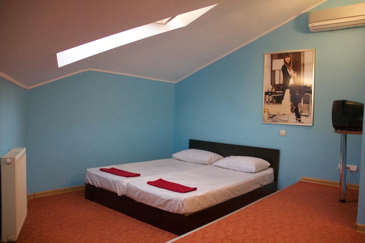 Готель 'Санта'