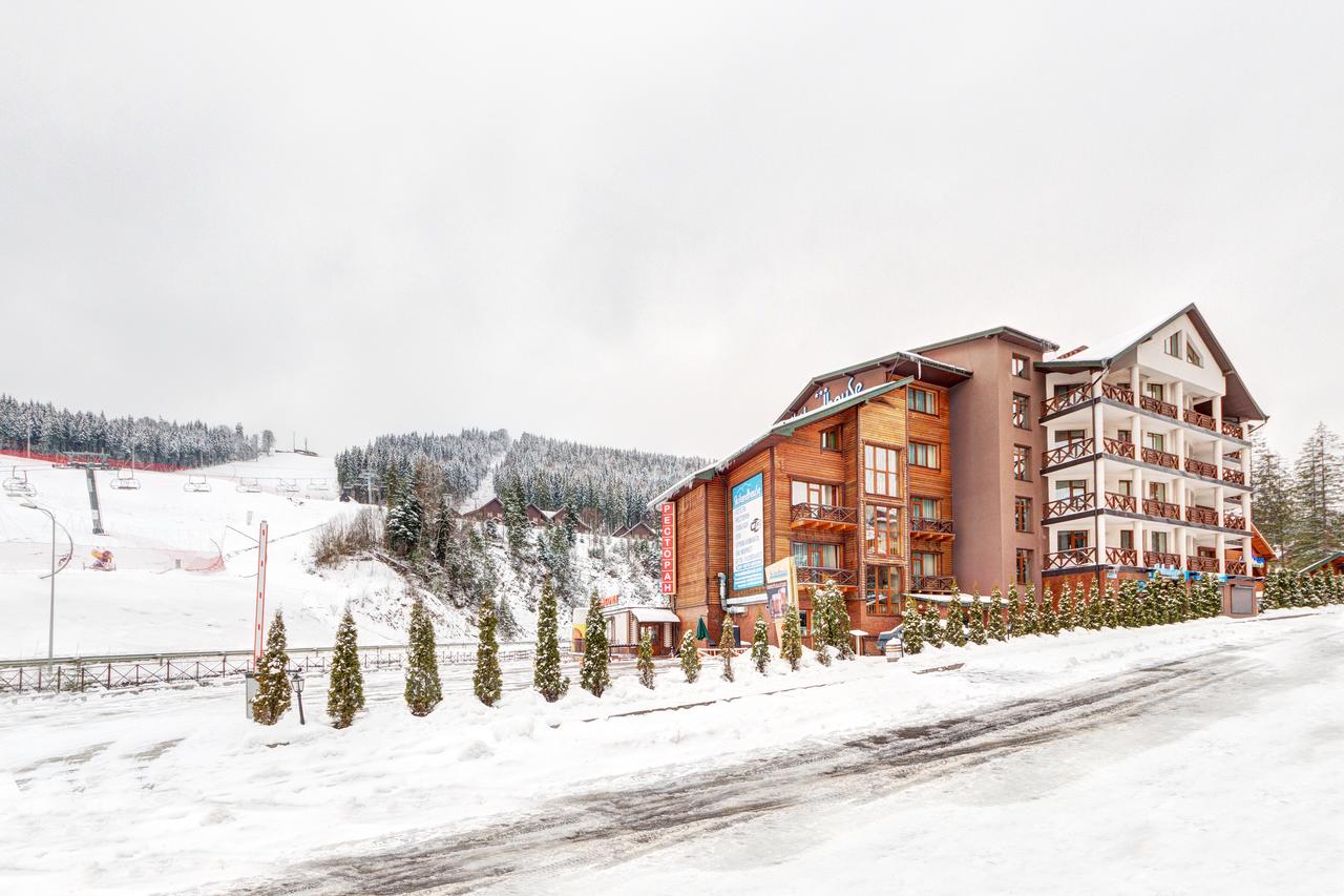 Готель 'СкілендХаус' Буковель