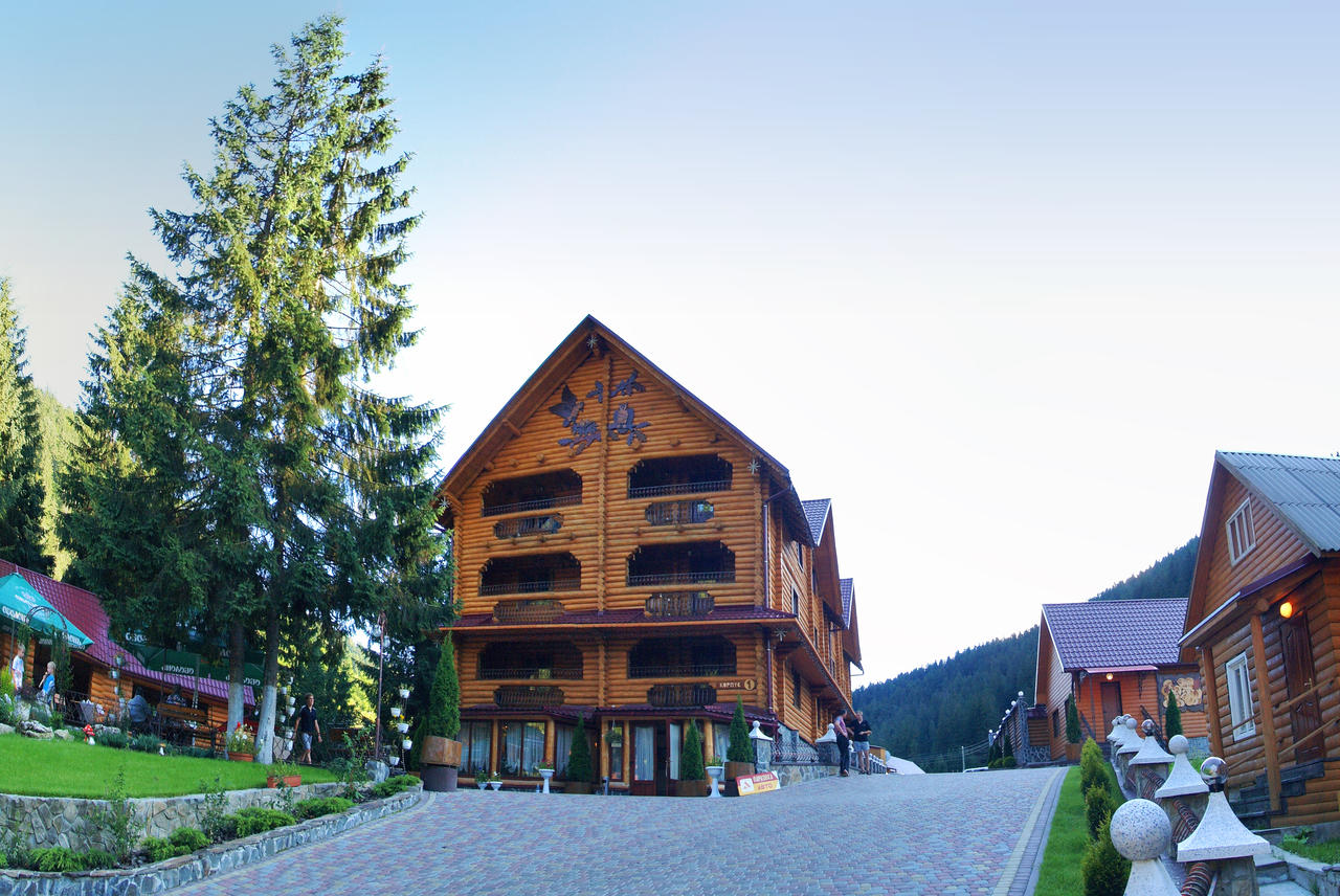 Готельно-ресторанний комплекс 'Арніка' Синевирська Поляна