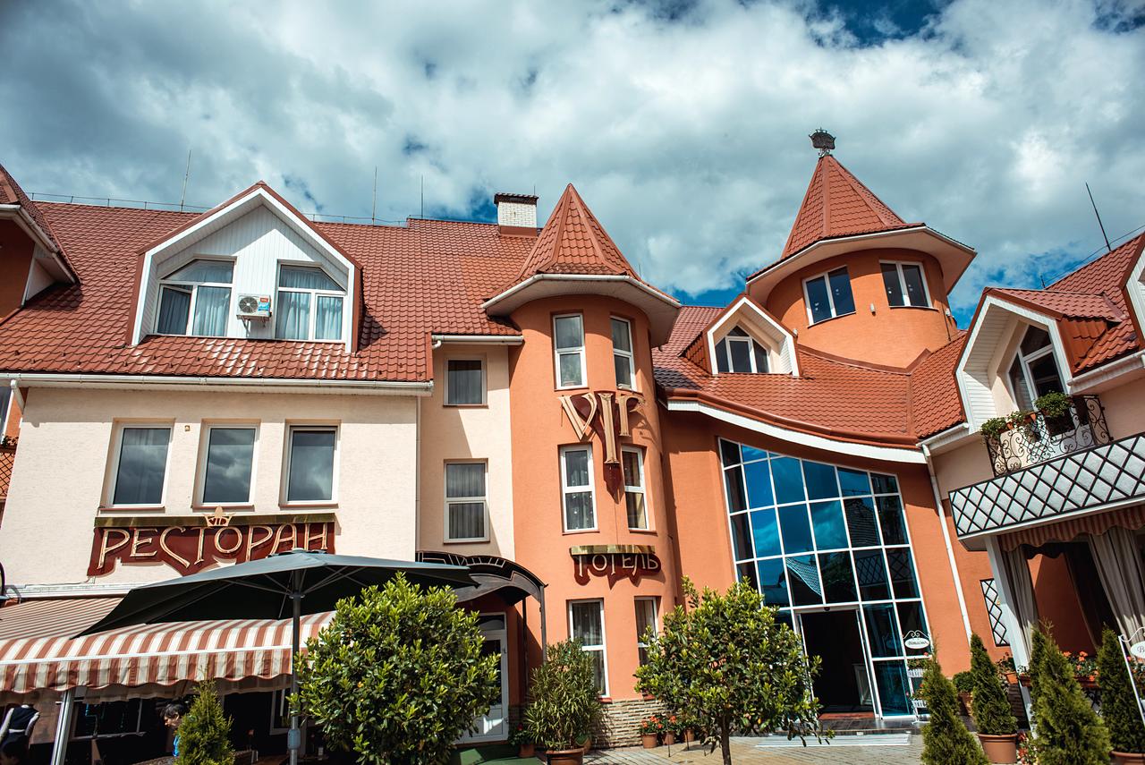 Готельний комплекс 'VIP' Хуст (SPA + конференц-зал)