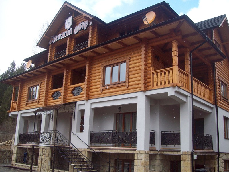 Готель 'Княжий двір' Яремче