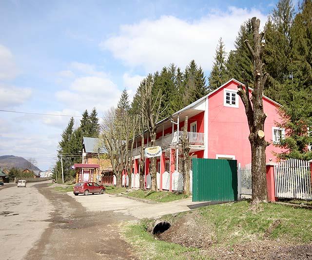Готельний комплекс 'ТУРИСТ' Міжгір'я