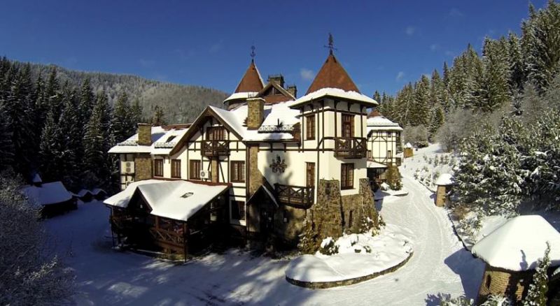 Готельний комплекс 'Вежа Ведмежа****' Волосянка (сауна, чан, джакузі)