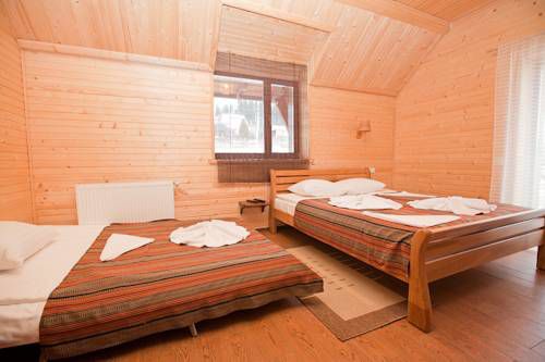 Готельно-ресторанний комплекс 'Гук' Поляниця (Буковель)