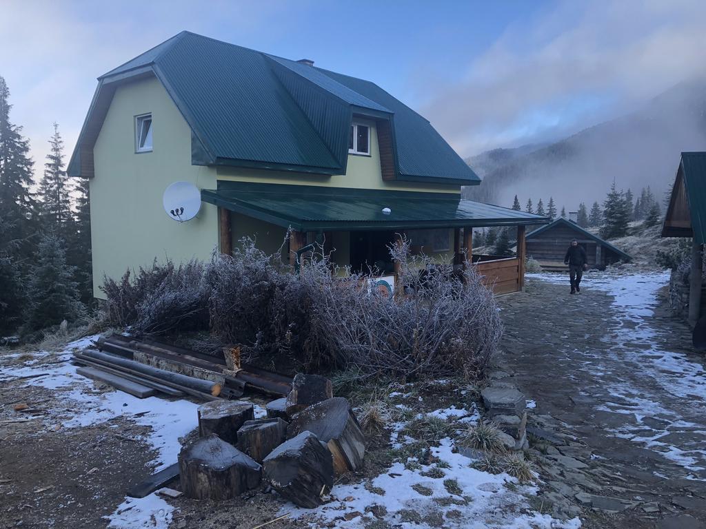 Котедж 'Мармароський гірський притулок' Ділове