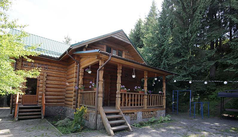 Котеджі 'Під лісом' Вишків