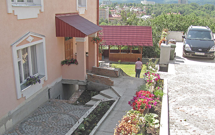 Квартири 'Під уключ'