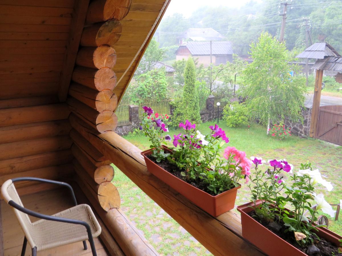 Міні-готель 'Верховинський двір' Кострина