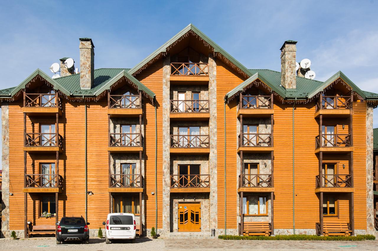 Приватна садиба 'Анастасія Gold' Буковель