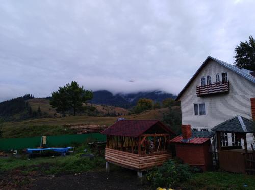 Садиба 'Форель у рибачки Соні' Воловець