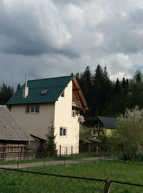 Садиба 'Колорит' Микуличин (своя сауна)