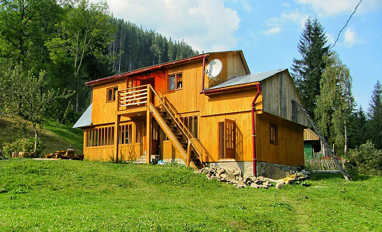 Садиба 'Крайня Хата на Селі' Синевирська Поляна