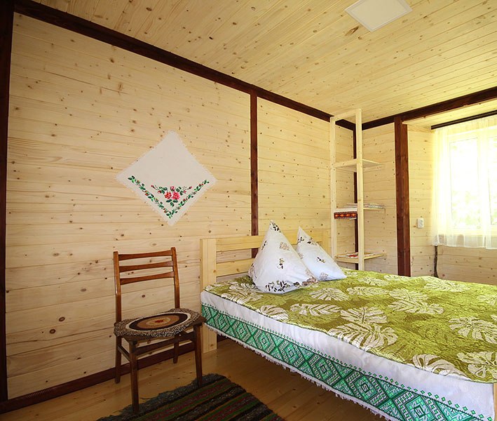 Садиба 'У Сокола' Виженка (басейни і джерело)